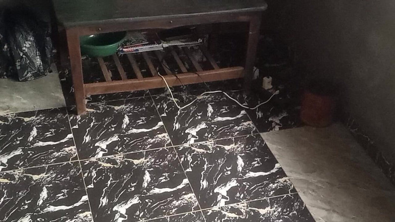 Moviesporn1: この兄弟は女性を誘わずに激しく絶頂します