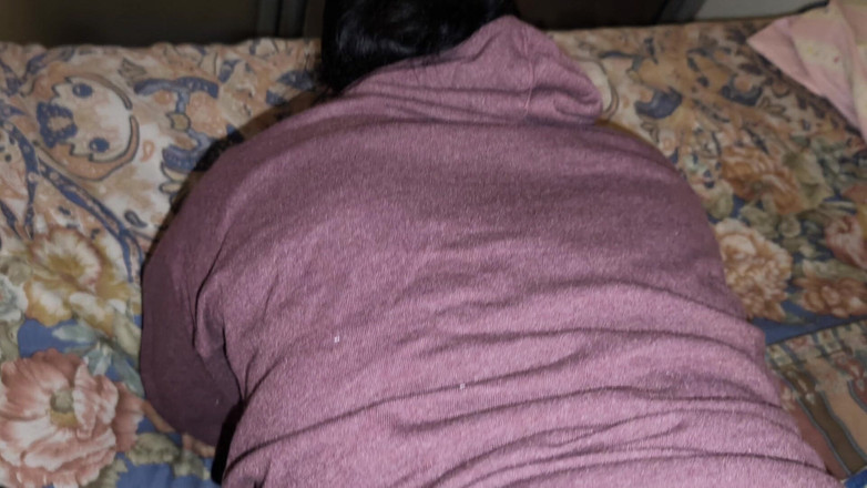 Moo DBOXXX: Mám sex se svou nevlastní matou terapeutkou