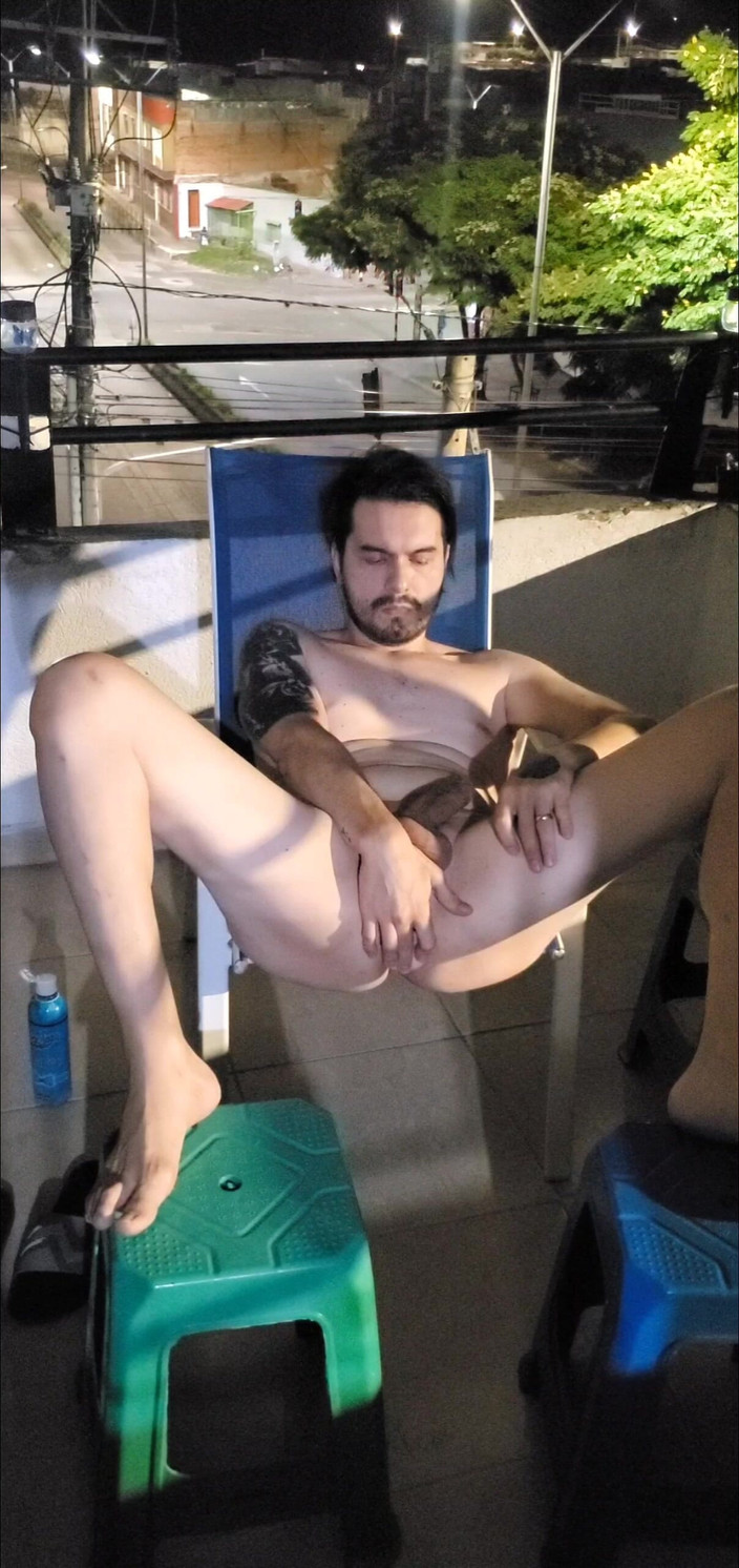 SlutClosetedfag: 危险的自慰和射精