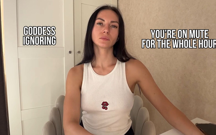 Princess Monica: Anda senyap untuk Seluruh Jam