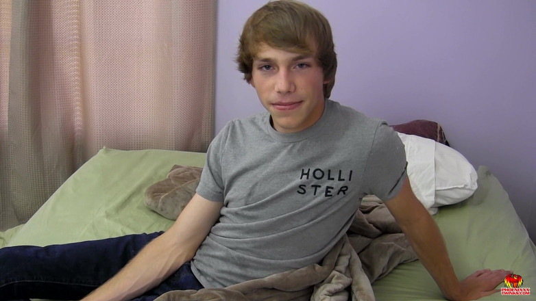 Phoenixxx: 采访可爱的年轻小妞