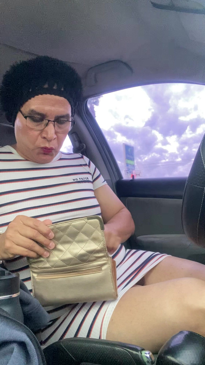 Emmanatmx: Emmanataly În aer liber transexual 4