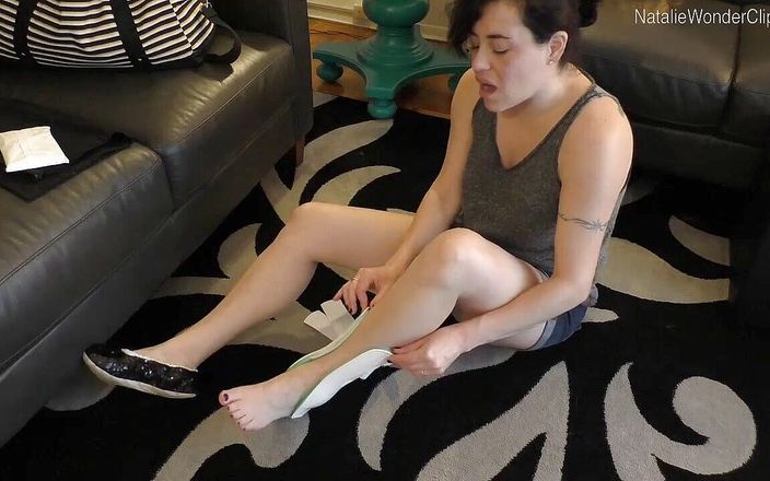 Natalie Wonder: Limping around in my air cast &amp;amp; the distressing distress of...
