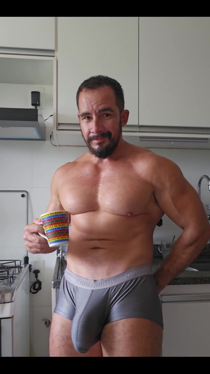 TpowerX: Giant Cock in Underwear