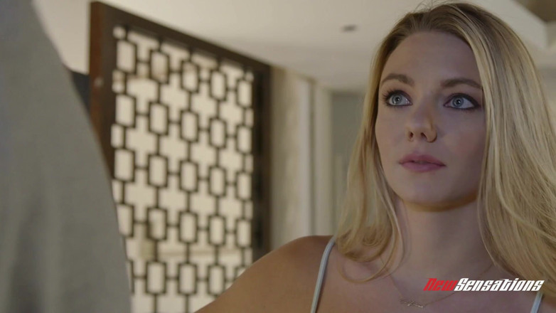 FamilyXXX: Molly Mae Seduces Her Stepbrother Deep Inside