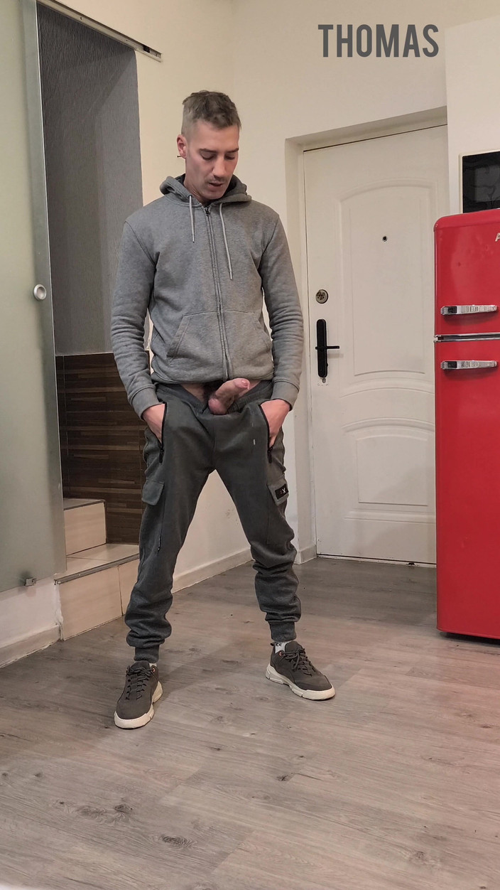 Dexterxxlfun: Alguns sem as mãos de Thomas com mijo.