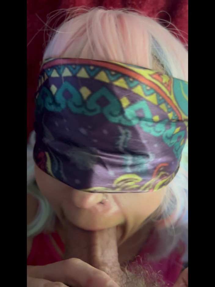 Suzy Wylde: Tie Dye for Suzy &amp; Anal Hooks Oh My