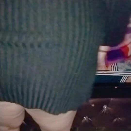 vincy4: Am futut-o pe profesoara de yoga sunând-o acasă