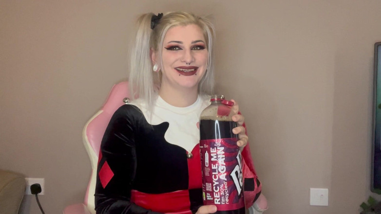EeveeXo: Cuba Jangan Burp Challenge Harley Quinn Cosplay