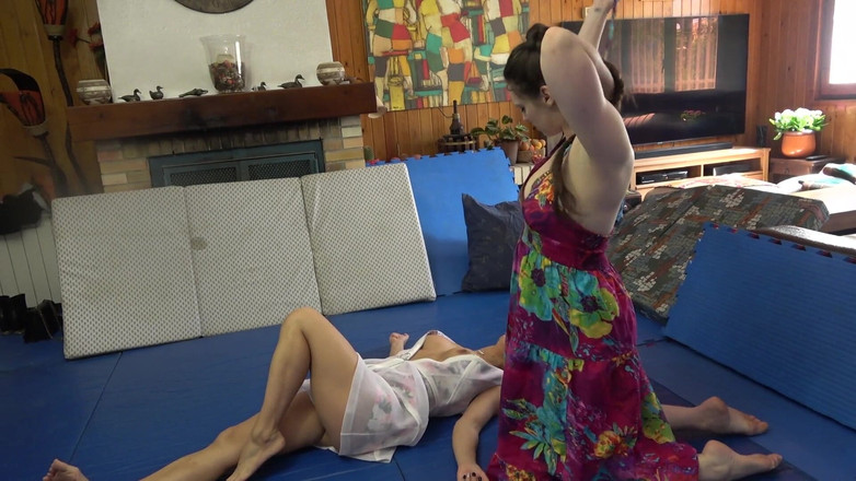 FemDorado: Princess Nikki,Amirah Adara