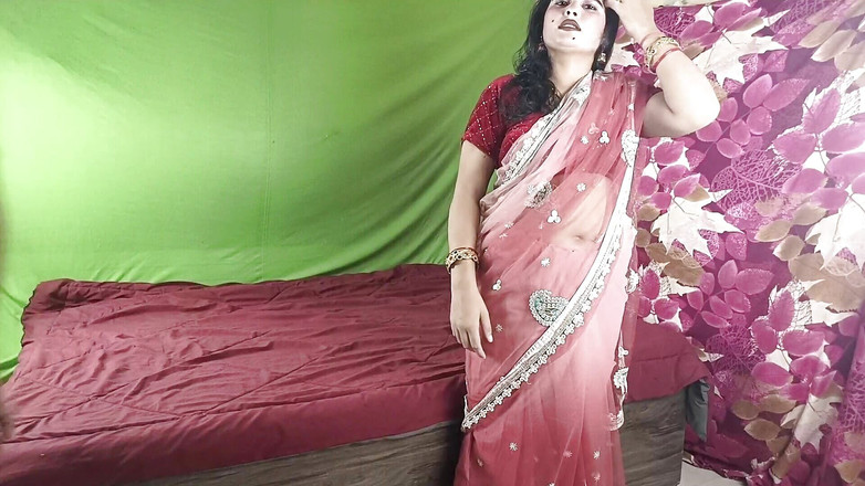 Pyaripooja22: Bhabhi har kul medan hon leker med sin svåger's dick...