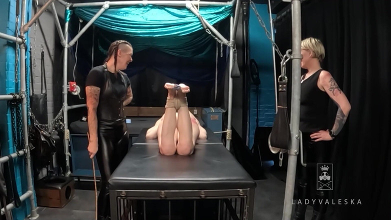 Lady Valeska: Bastinado untuk alexia si gadis penurut