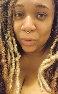 Josie4yourpleasure: 直播开始 2022/10/18 07：18 pm Hai