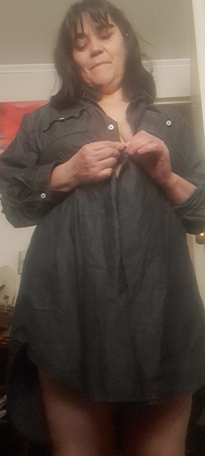 Mommy big hairy pussy: Una murada alla mia figa