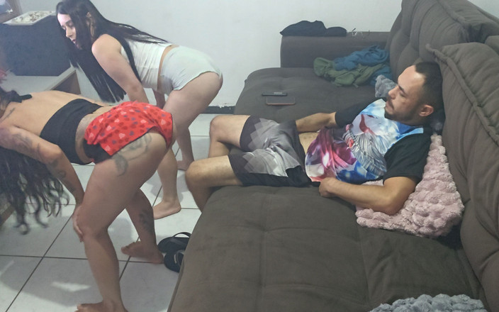 Kasallpimenta: Vợ yêu cầu chồng quay phim cô ấy với bạn của...