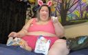 Ms Kitty Delgato: Big fat piggy stuffing and oinking