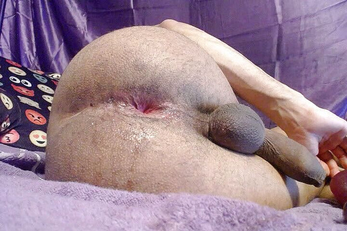 Arthur Eden aka Webcam God: Mông ngon ngọt