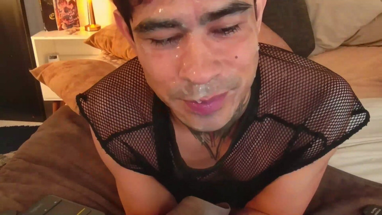 StephanosVerentt: Suck Toy Cumface