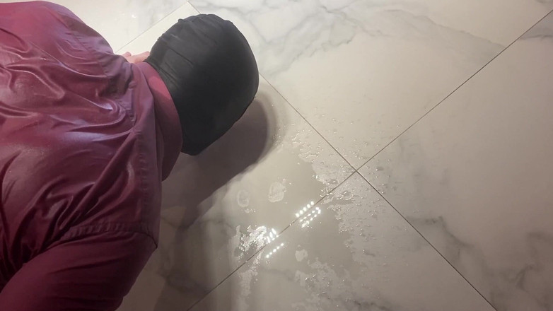 Mistress Mary: Ne avrai abbastanza del mio succo giallo