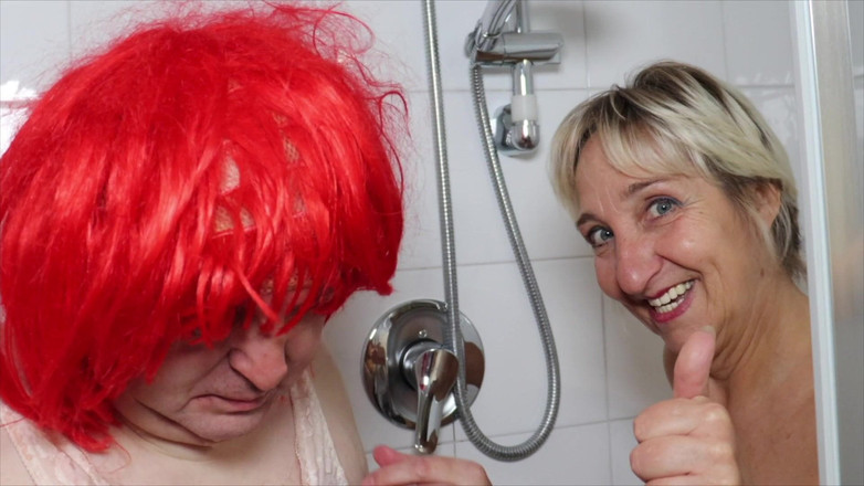 Peccatrici Produzioni: Italská paní šuká otroka a chčije mu do pusy