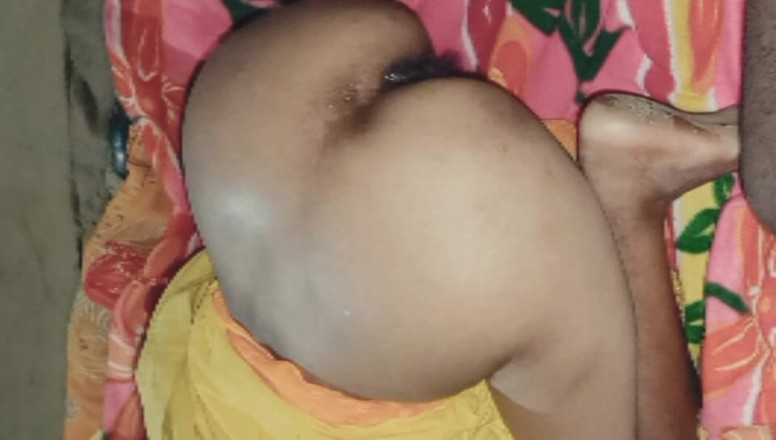 Treblsex: 기름을 바르고 후장 따먹기