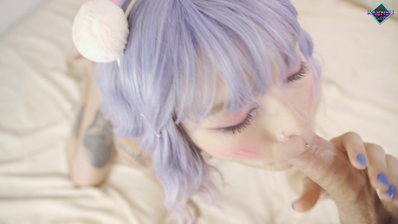 Karneli Bandi: Kawaii teen loves to suck big dick and eat sweet...