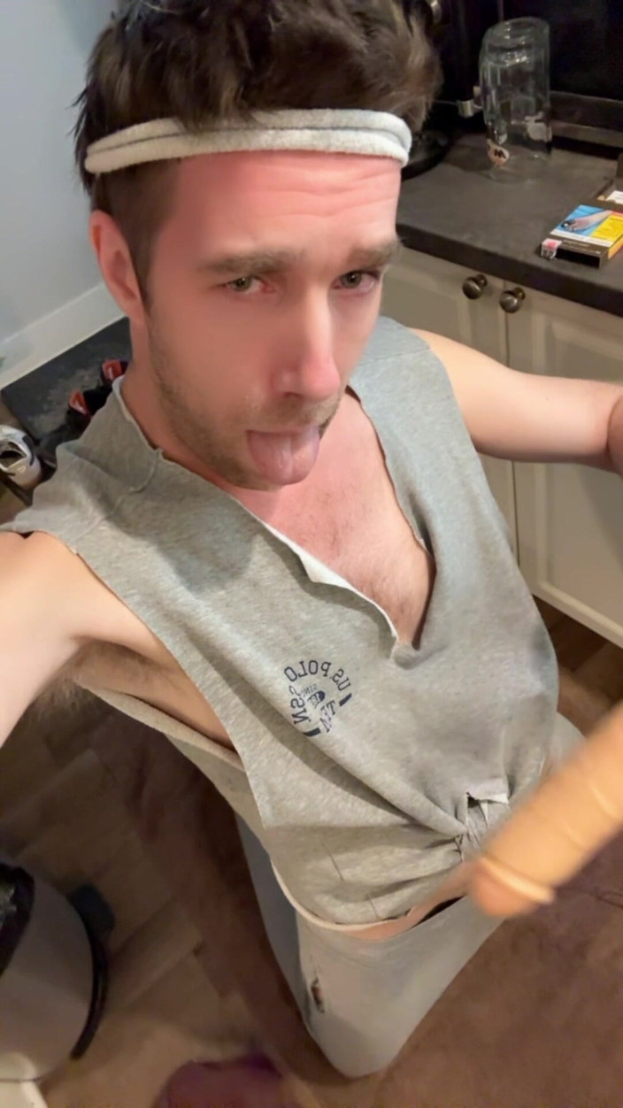 Makfrey: Fag Patuhi Semua Orang!