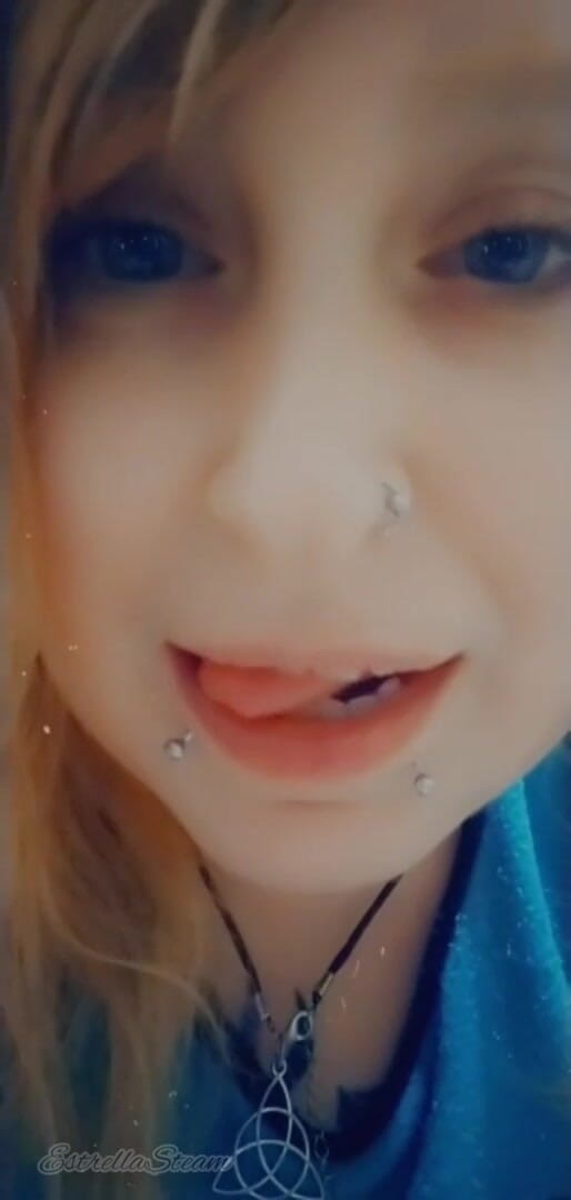 Estrella Steam: ฉันจ้องมองเธอพร้อมยิ้มให้