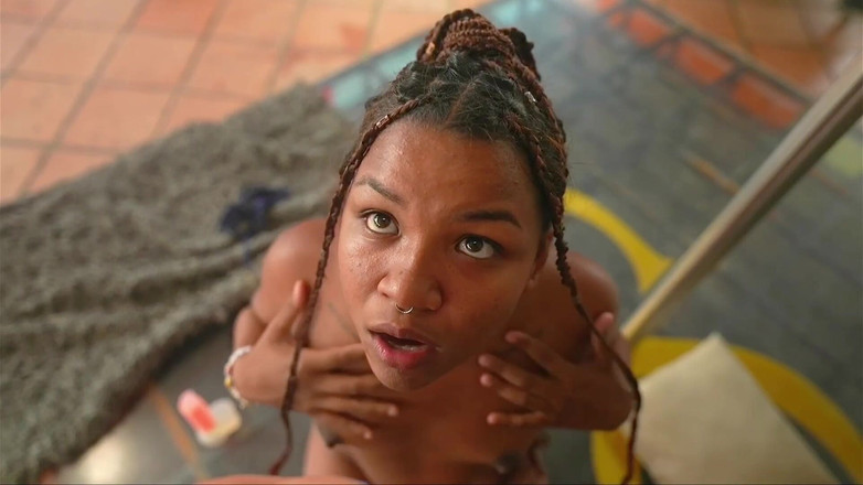 Good Girls Mansion: Lezbiyenler dildo ve amcık emiyor. Ggmansion