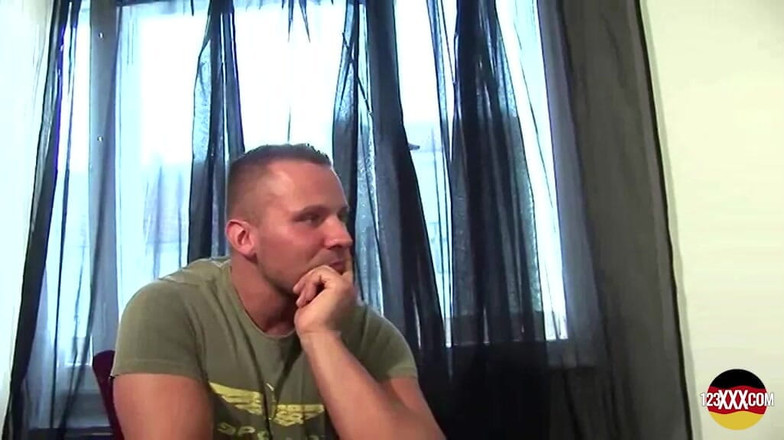 123XXX - 100% Amateurs: 太いコックに乗って赤毛のドイツ痴女