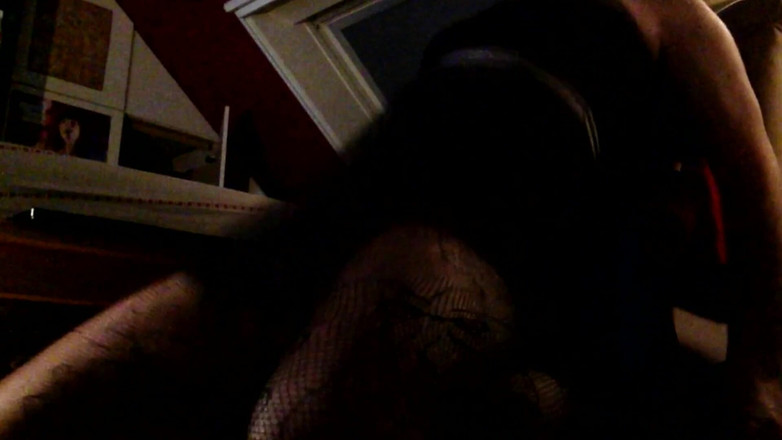 Joslin: 엉덩이에 딜도를 따먹는 Sissy Joslin