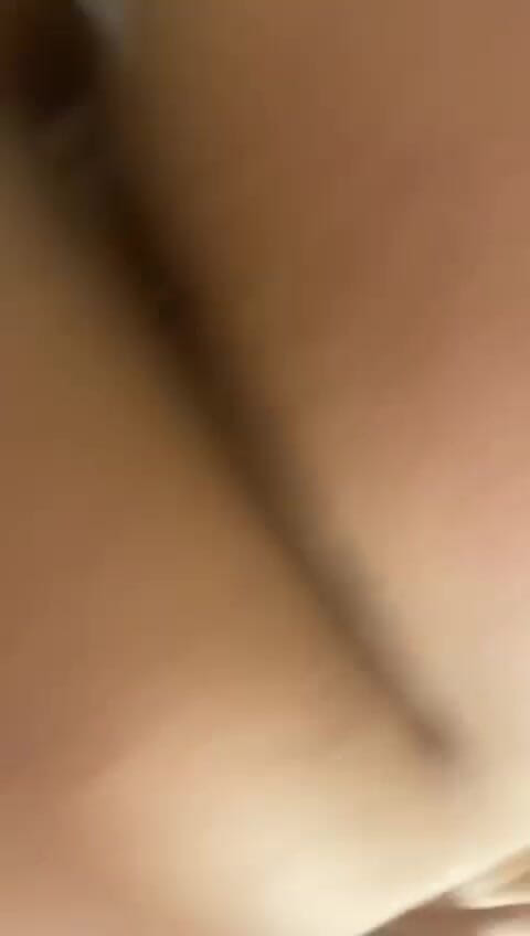 marieliparodi: Me Masturbo En El Gym, Me Calente En Plena Serie...