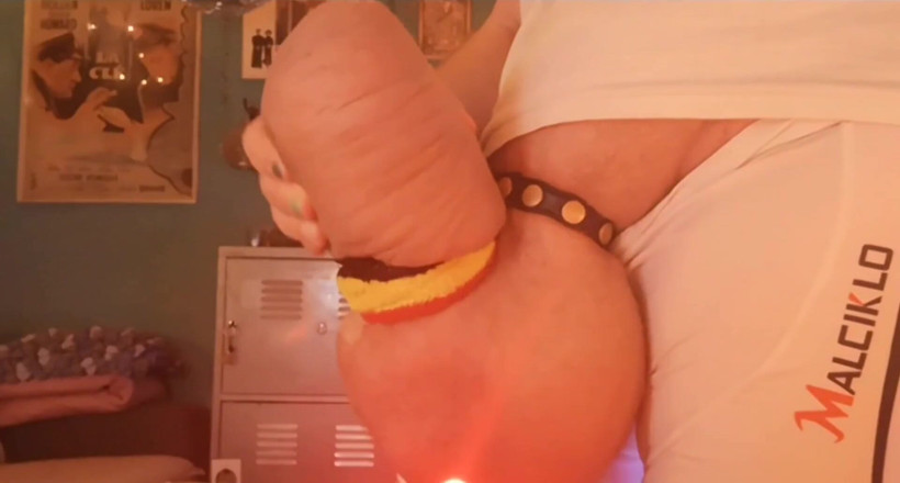Monster_Meat_: Bulging white show