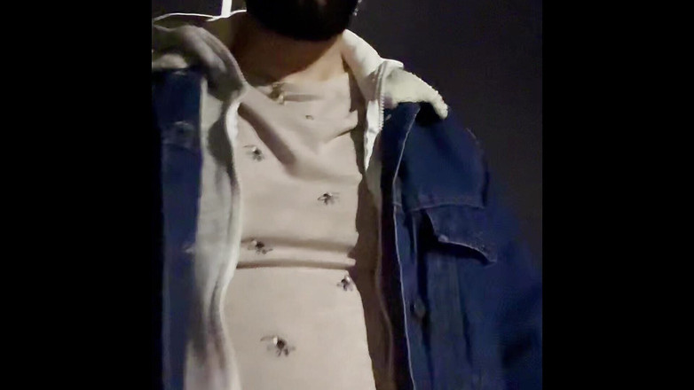 Lextalon: London freeballing tanpa celana dalam