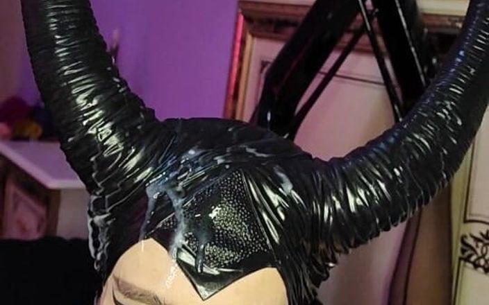 Princess18_: Succubus benar-benar mengabaikan kontol besar