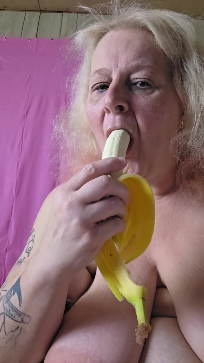 HerculesnVENUS: Banna Sucked N Fucked