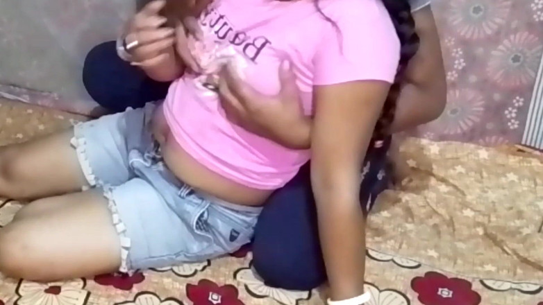 Uttar dinajpur: Adik tiri Bangali Reyal India dan abang tiri berkongkek