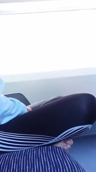 Awek Itali Memberikan Saya Handjob Di Dalam Kereta Api