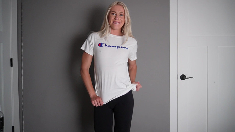 Keeks3005: Provando diversi top per te