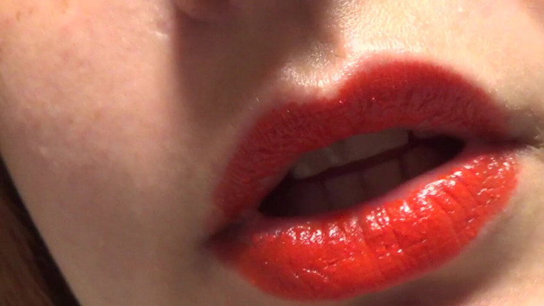 Goddess Misha Goldy: French kissing with me! Red lipstick fetish!