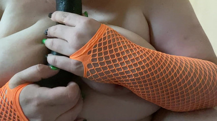 BootyliciousXXL: BBW zabawy z zabawkami