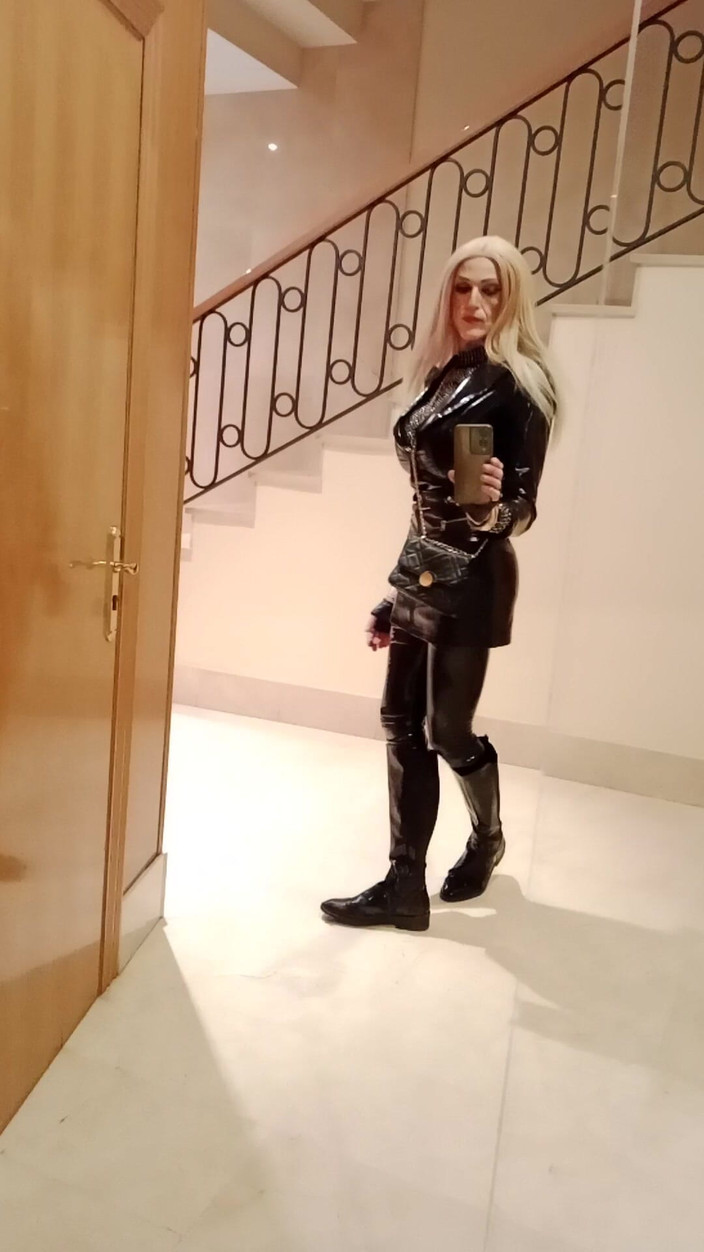 Tatiana Zorrita: Vinilo 2