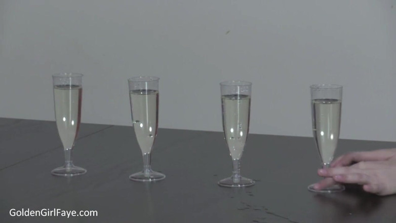Her Kink UK: Shower Flutes of Pee
