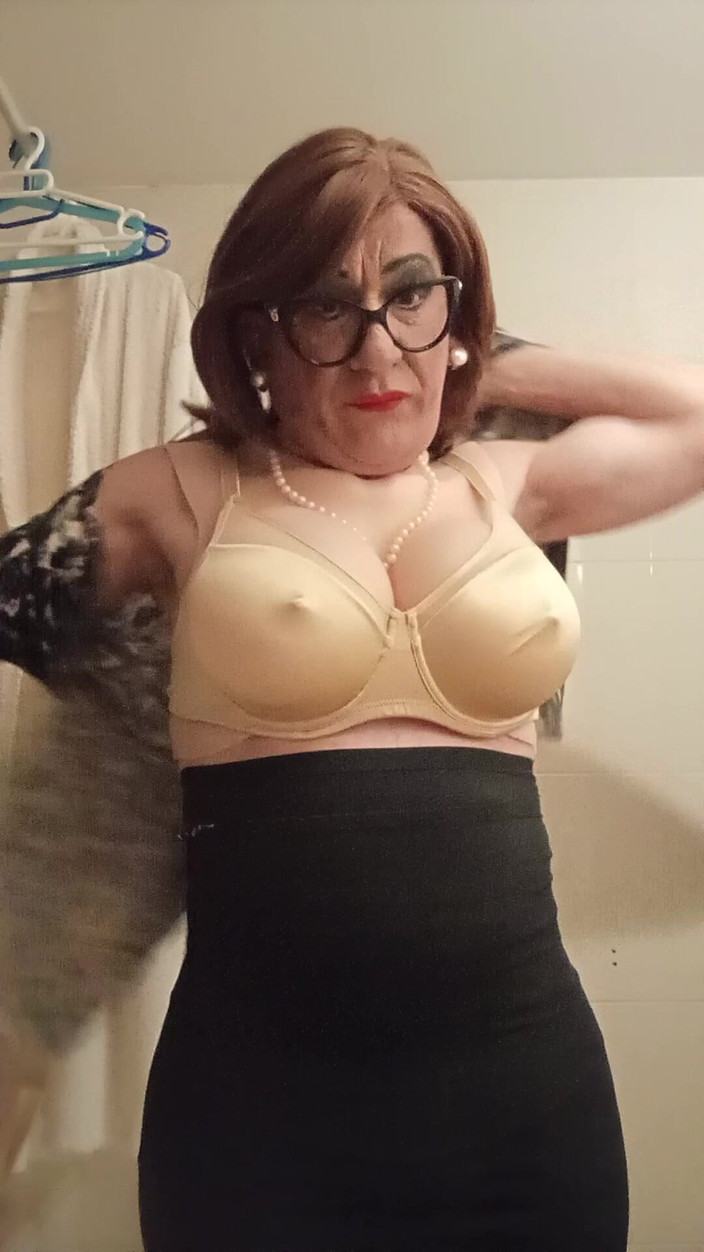 Yusti: Klä sig framför spegeln