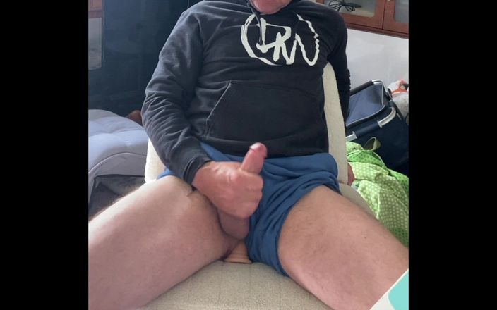 JockDad87: Jockdad est à nouveau à la avec son jouet anal