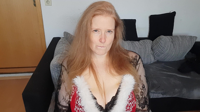 Curly_Dreams: जल्दी से अपने सांता के चेहरे पर फुहार