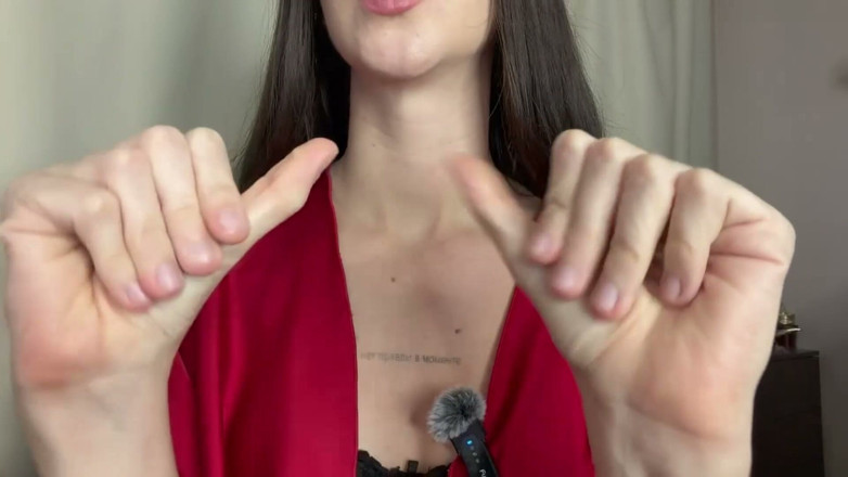 Skinny_lady69: ASMRのゆっくりとした手の動きで、ストレスや不安を取り除く