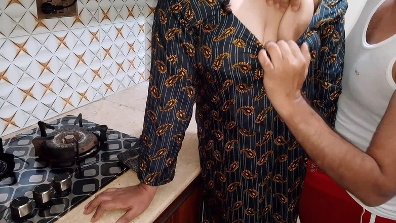 QueenbeautyQB: Step Stepson Fucks Stepmom in Kitchen