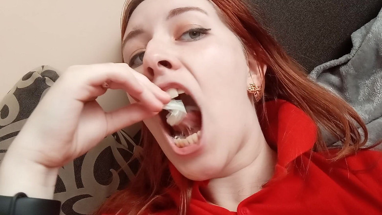 SweetAndFlow: Saya suka bermain dengan kondom &amp;