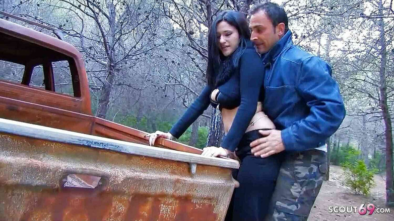 Full porn collection: Kurviges teen lisa spice zu grobem fick im freien verführt